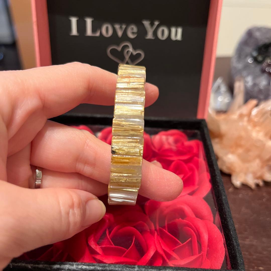 お値下げ！天然石ブレスレット　タイチンルチルクォーツ　バングル