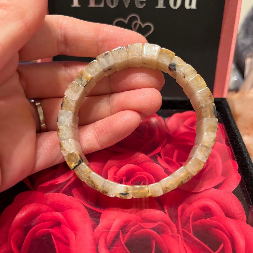 お値下げ！天然石ブレスレット　タイチンルチルクォーツ　バングル