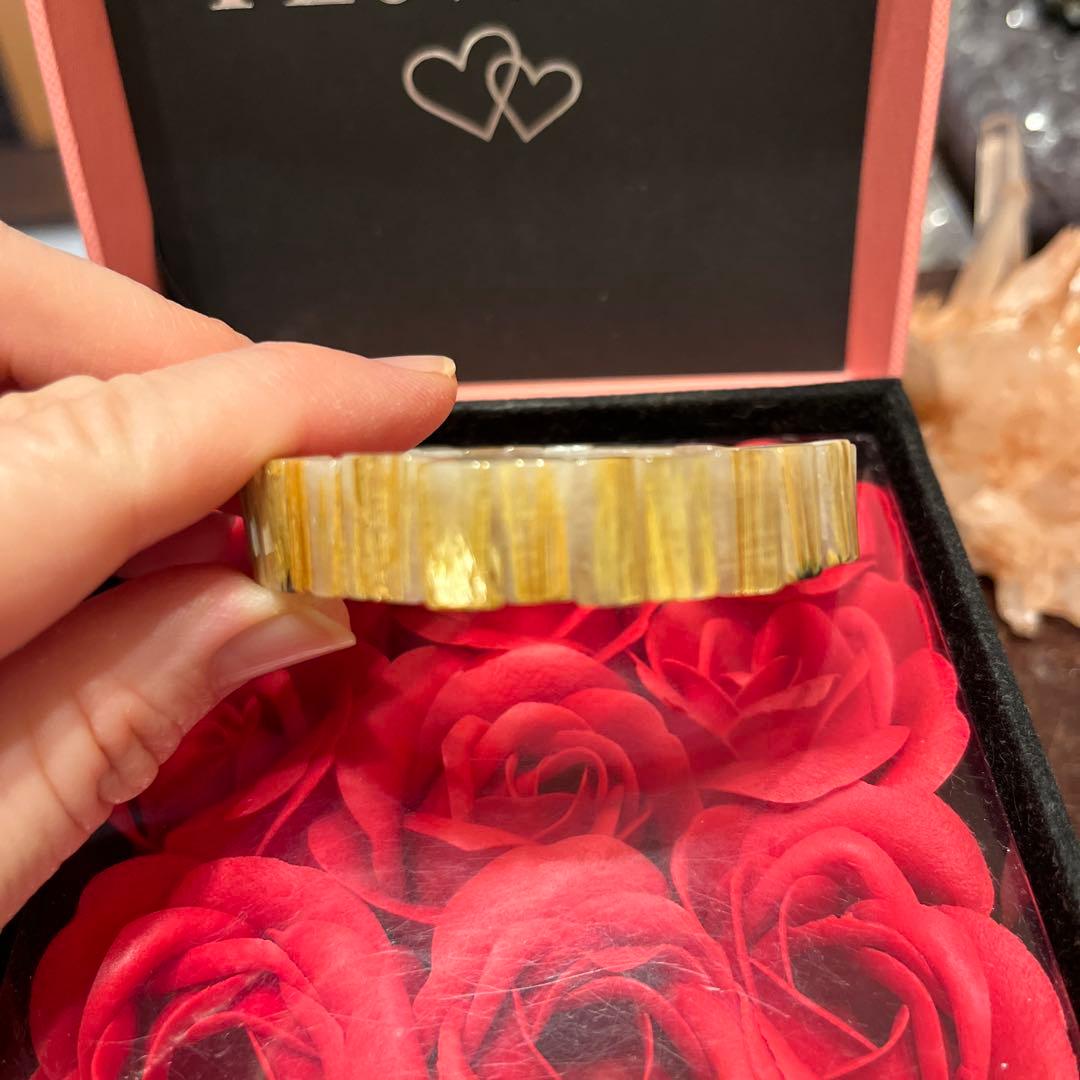 お値下げ！天然石ブレスレット　タイチンルチルクォーツ　バングル