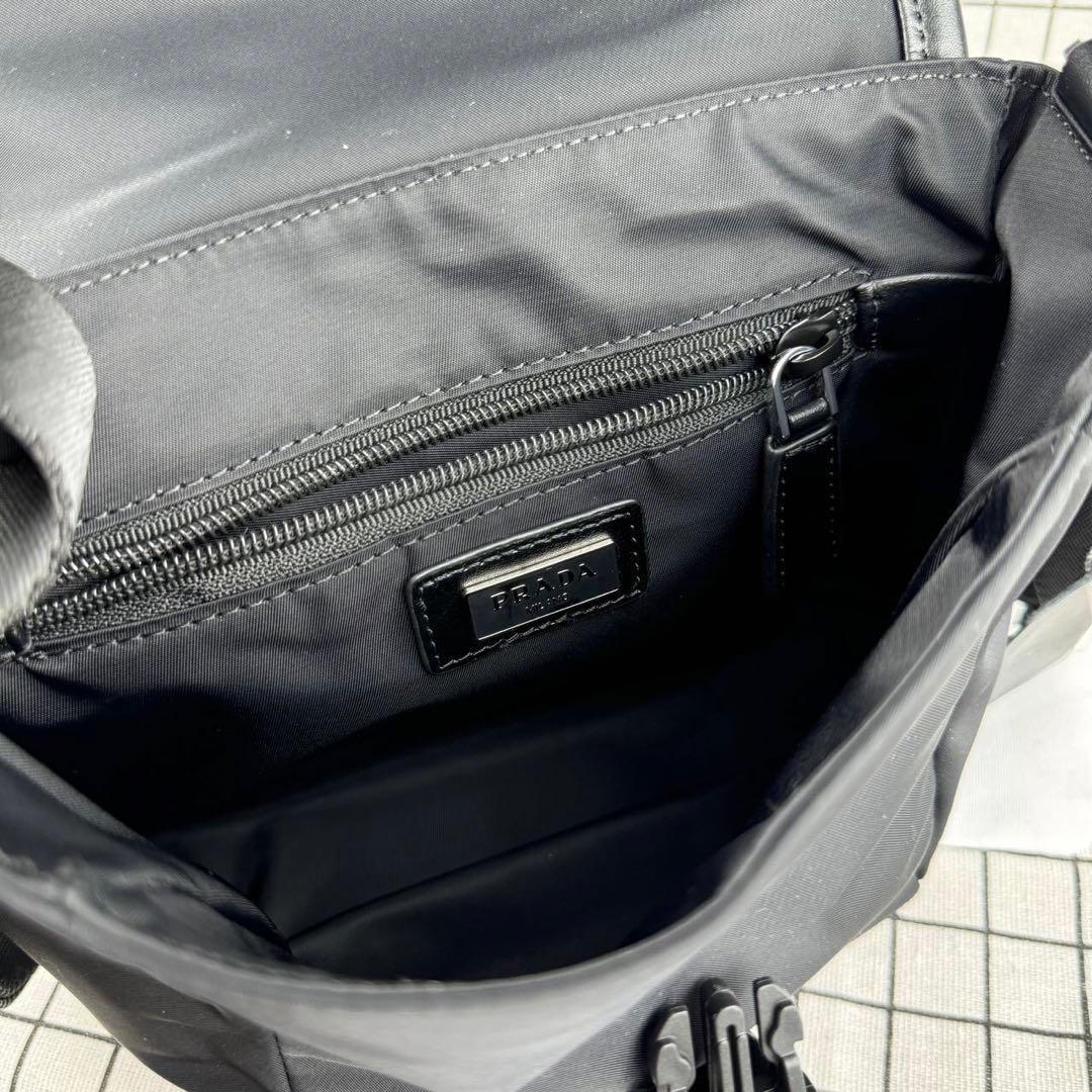 PRADA プラダ Re-Nylon xサフィアーノレザー ショルダーバッグ