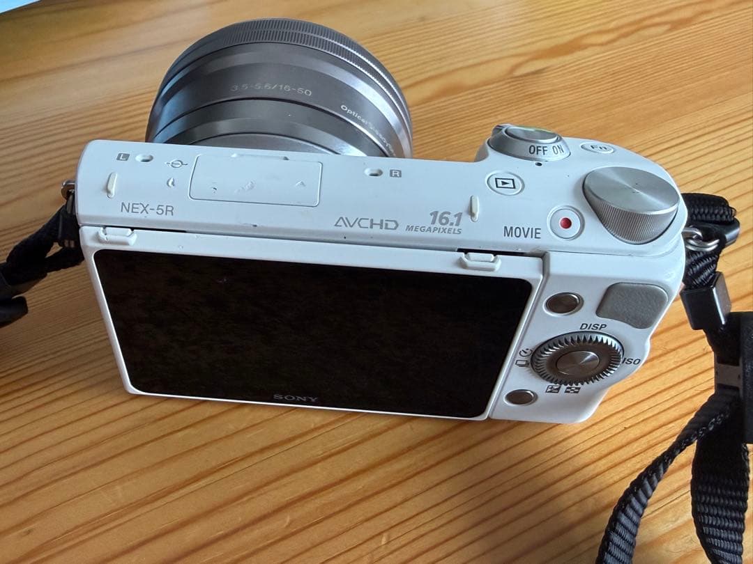 【使用頻度少なめ】SONY ミラーレス一眼 NEX-5R
