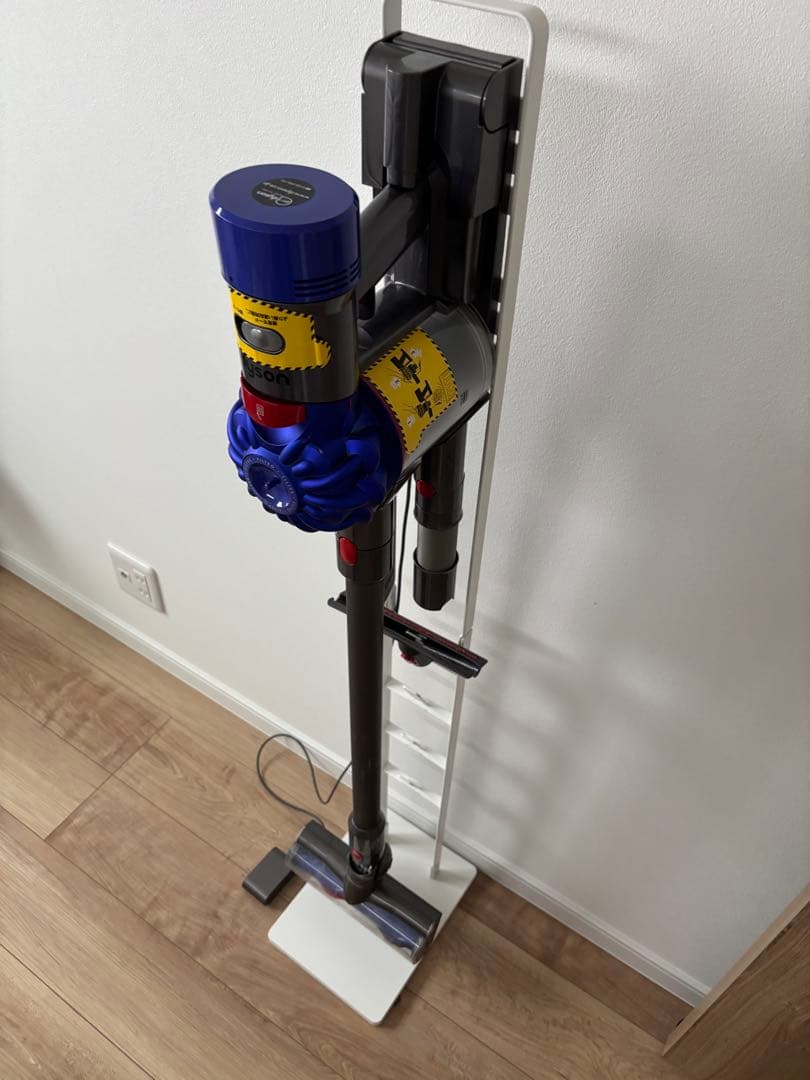 ダイソンV7 充電スタンド付き
