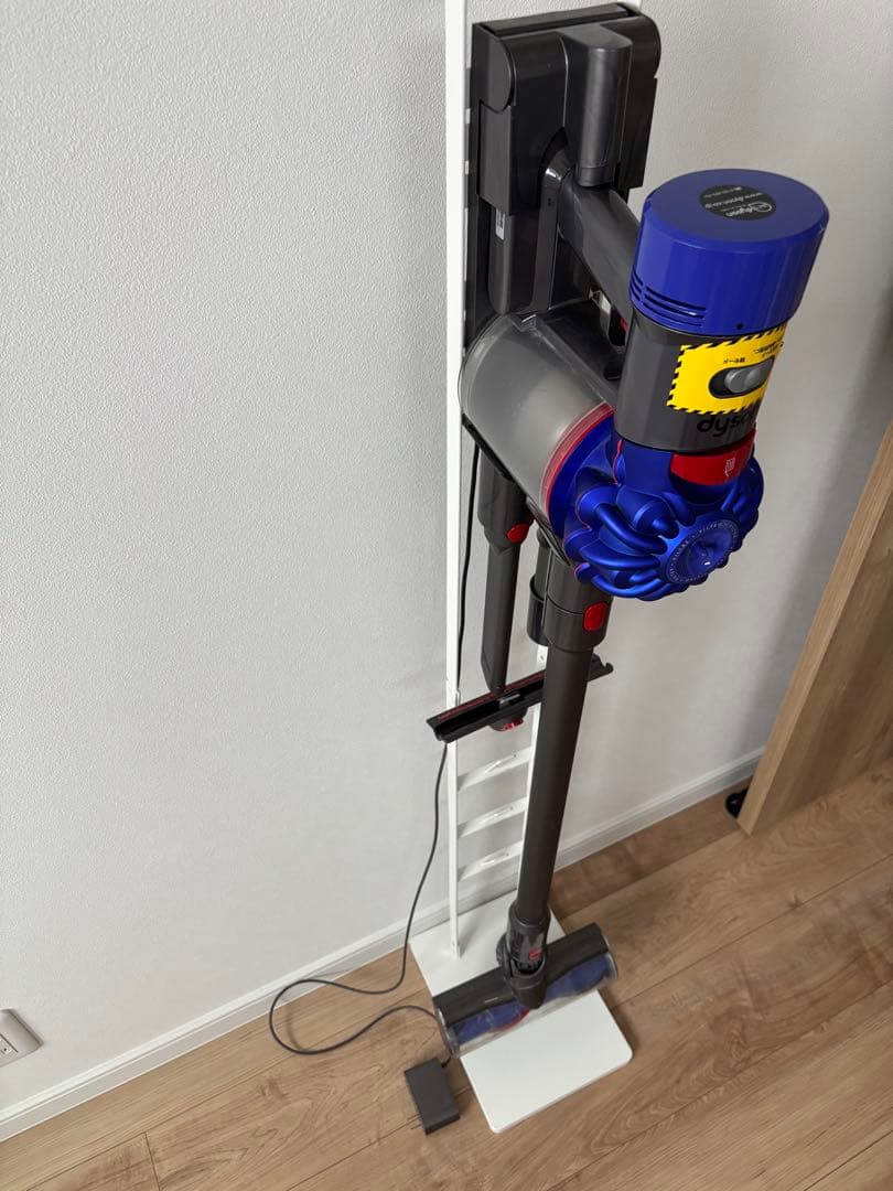 ダイソンV7 充電スタンド付き