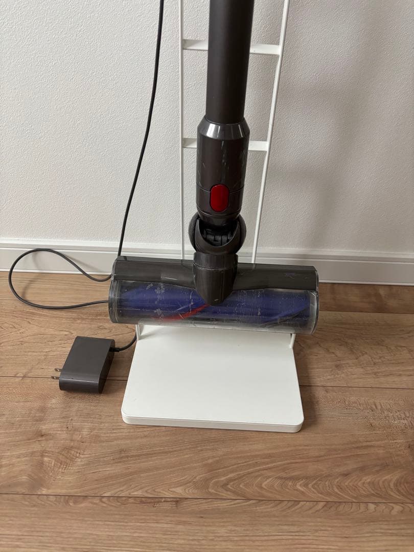 ダイソンV7 充電スタンド付き