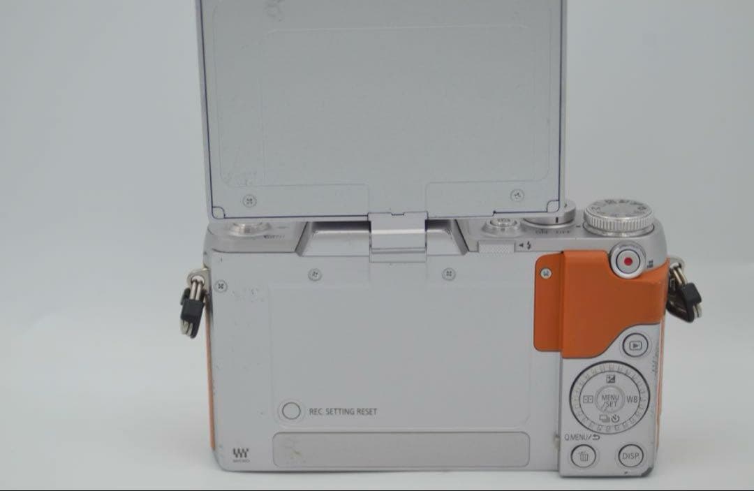 最終お値下げ！ミラーレス一眼　パナソニック　DMC-GF7