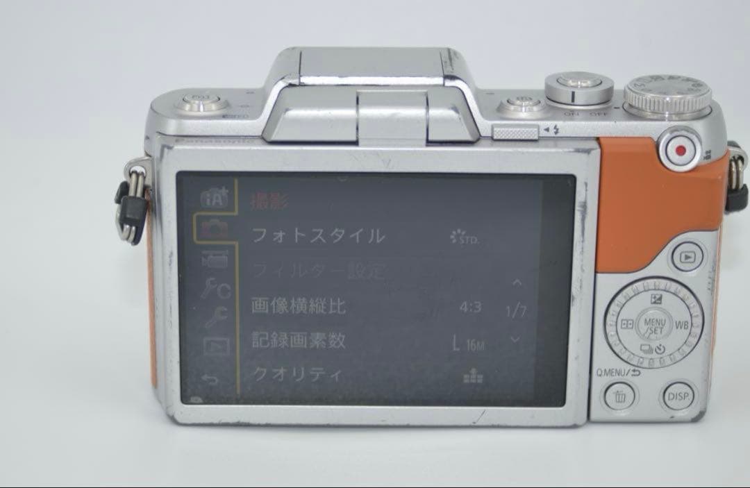 最終お値下げ！ミラーレス一眼　パナソニック　DMC-GF7