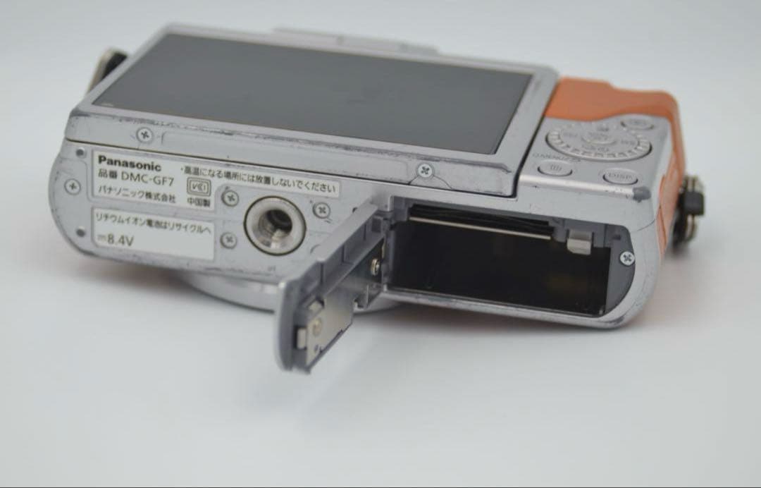 最終お値下げ！ミラーレス一眼　パナソニック　DMC-GF7