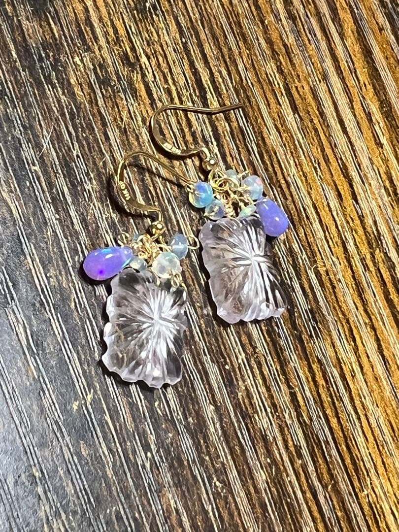 ラベンダーアメジスト　レクタングル　フラワーカービング