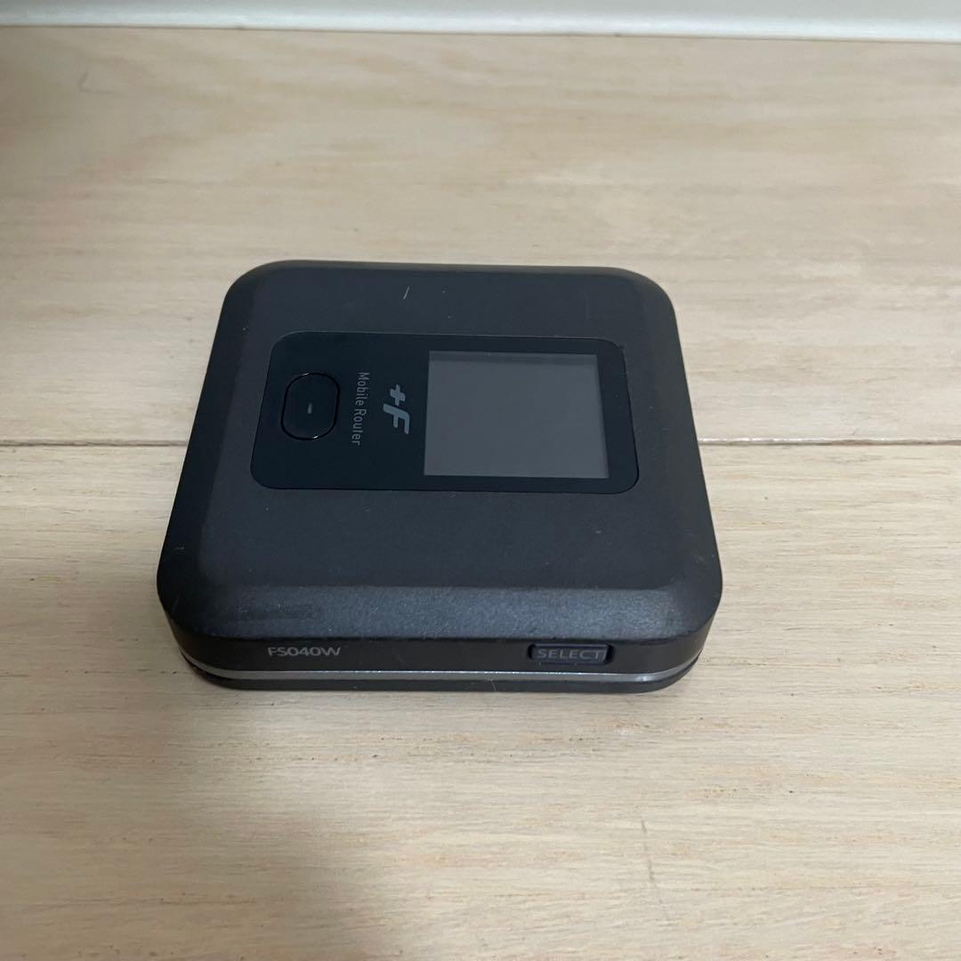 +F モバイルルーター FS040W 専用ホームキット セット