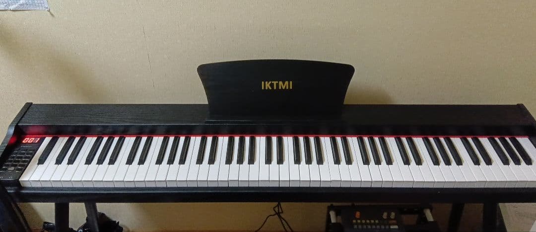 IKTMI デジタルピアノ 88鍵 LEDディスプレイ 金属脚・高級ペダル付き