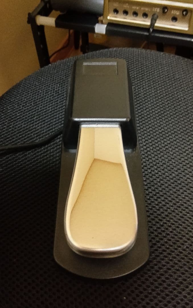 IKTMI デジタルピアノ 88鍵 LEDディスプレイ 金属脚・高級ペダル付き