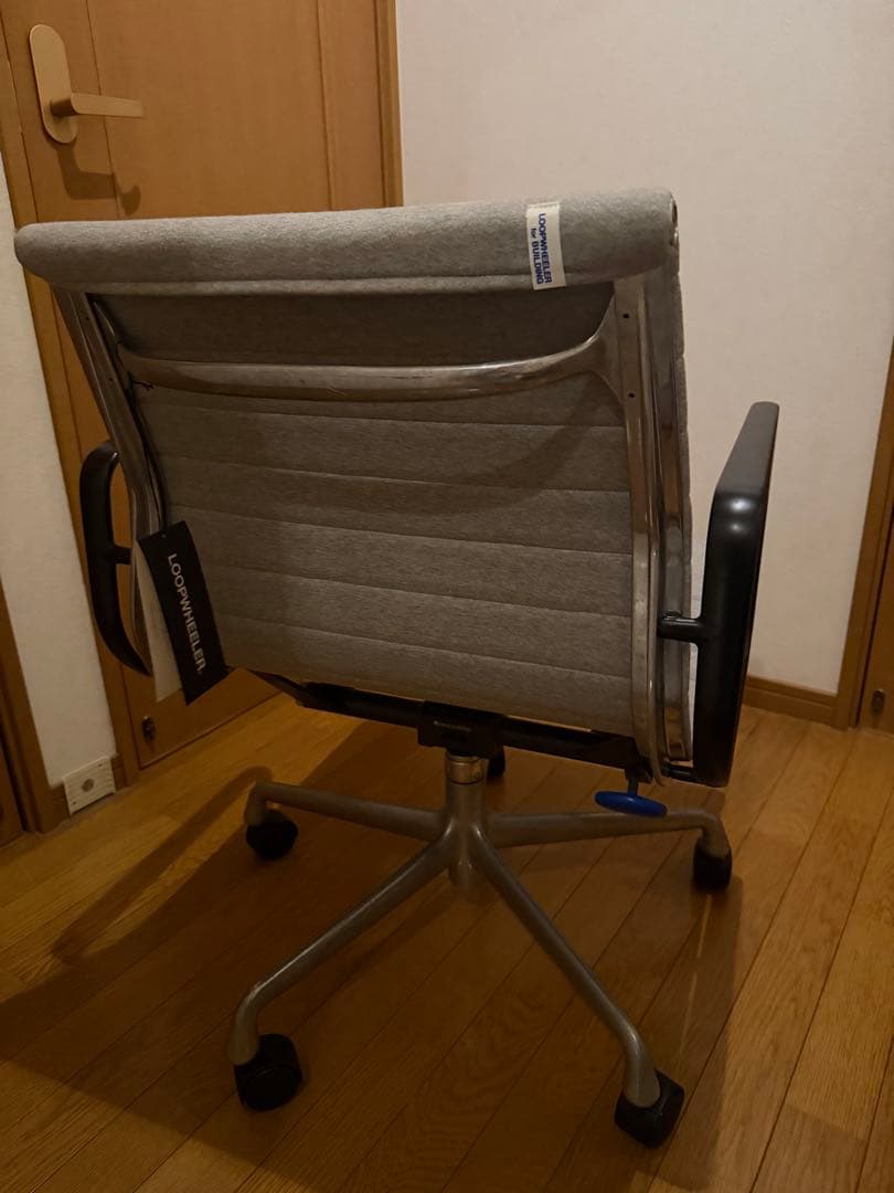 デスクチェア LOOPWHEELER EAMES ALUMINUM GROUP CHAIR