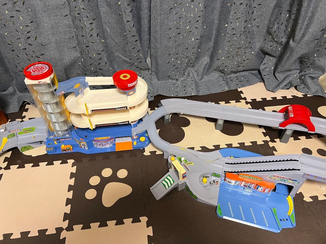 16日まで3点セット　トミカビル+やまみちドライブ+にぎやかドライブ+トミカ