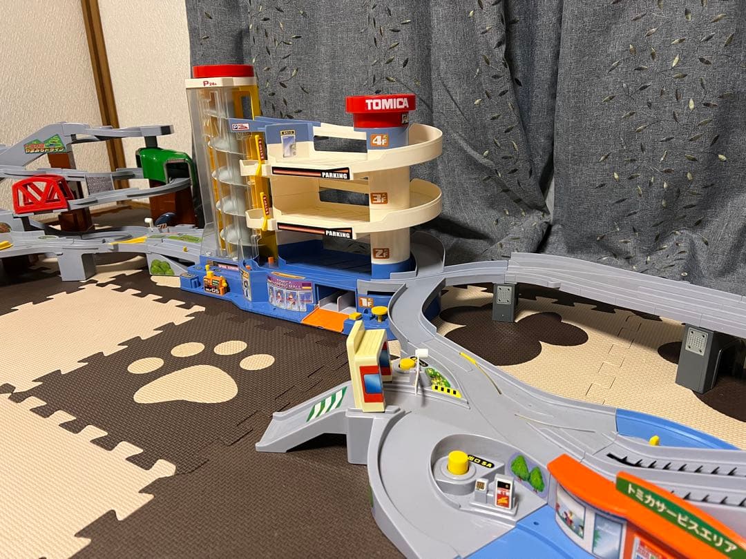 16日まで3点セット　トミカビル+やまみちドライブ+にぎやかドライブ+トミカ