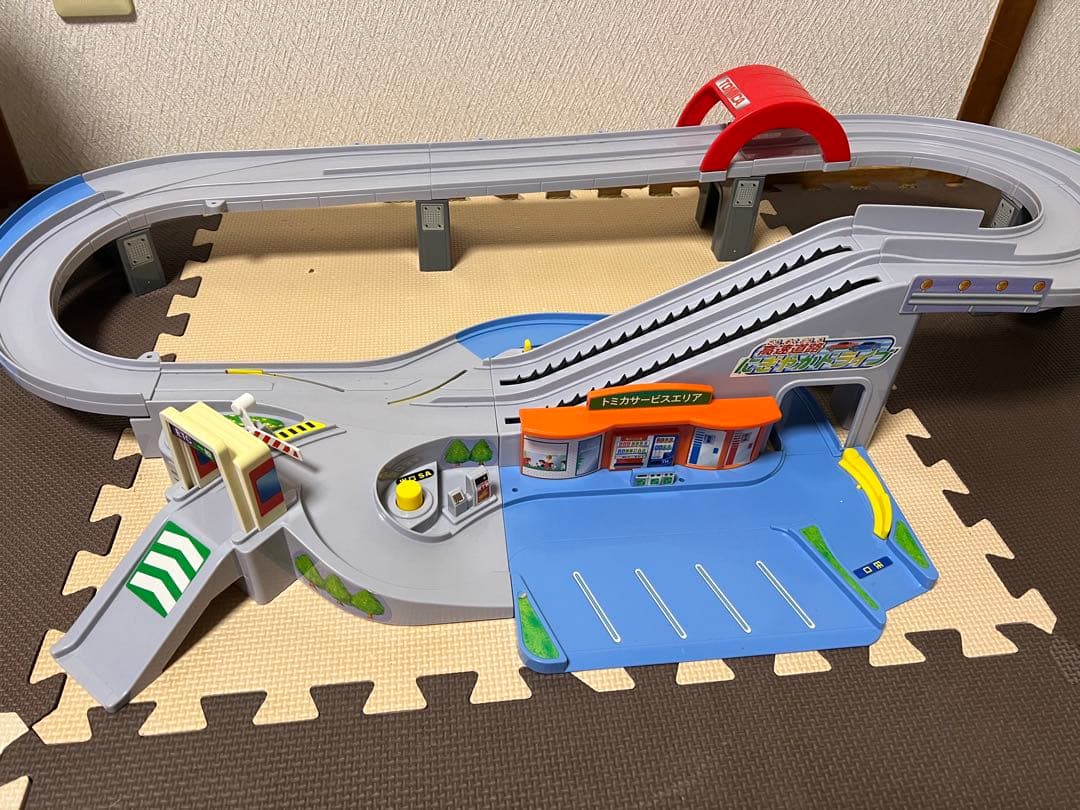 16日まで3点セット　トミカビル+やまみちドライブ+にぎやかドライブ+トミカ