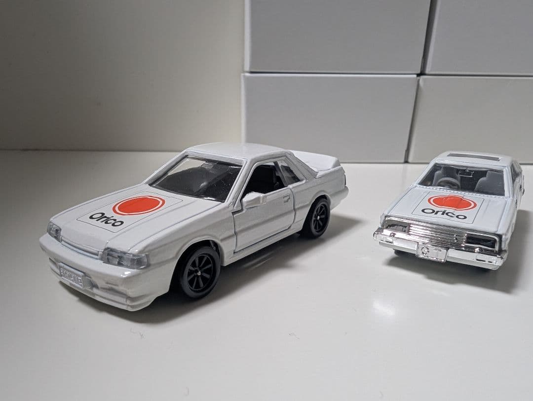 トミカ ミニカー ５台セット ホワイト