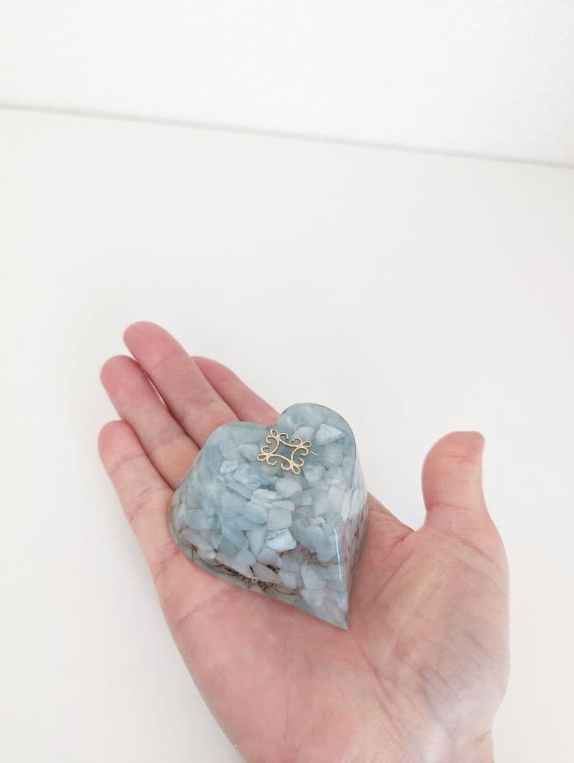 【アクアマリン入り】ハート型オルゴナイト