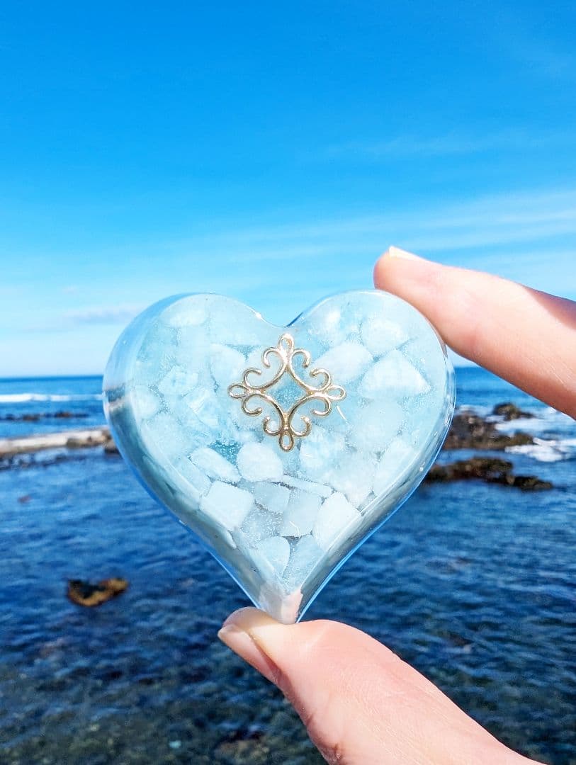 【アクアマリン入り】ハート型オルゴナイト