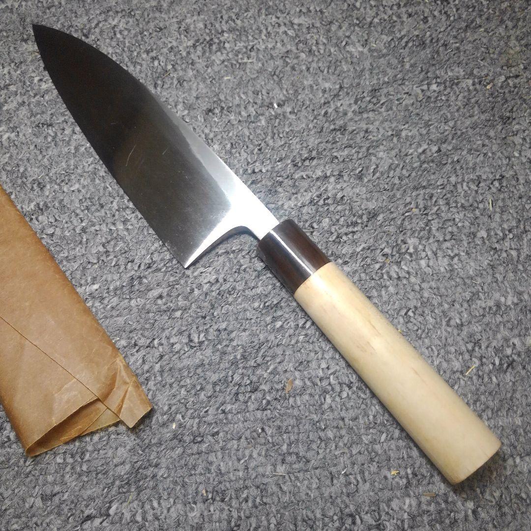 ONo.810　未使用　出刃包丁(桜東洋)