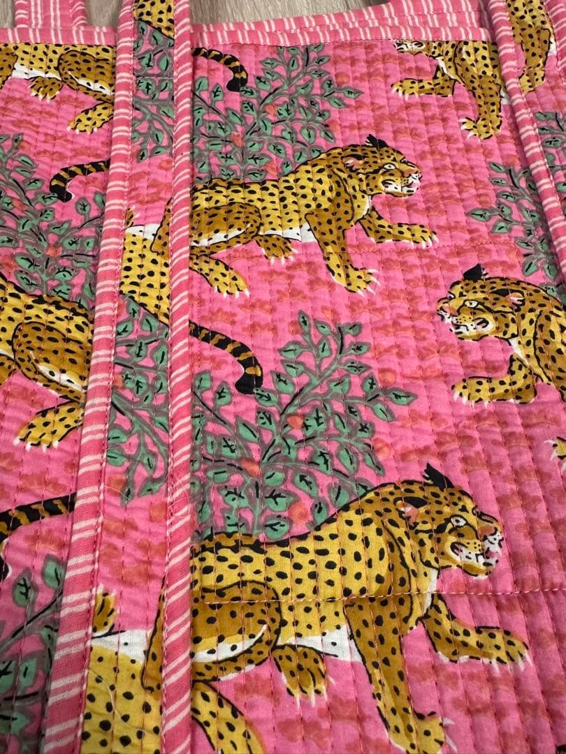 【希少】虎　ハンドブロックプリント　特大トートバック　ピンクカラーANOKHI風