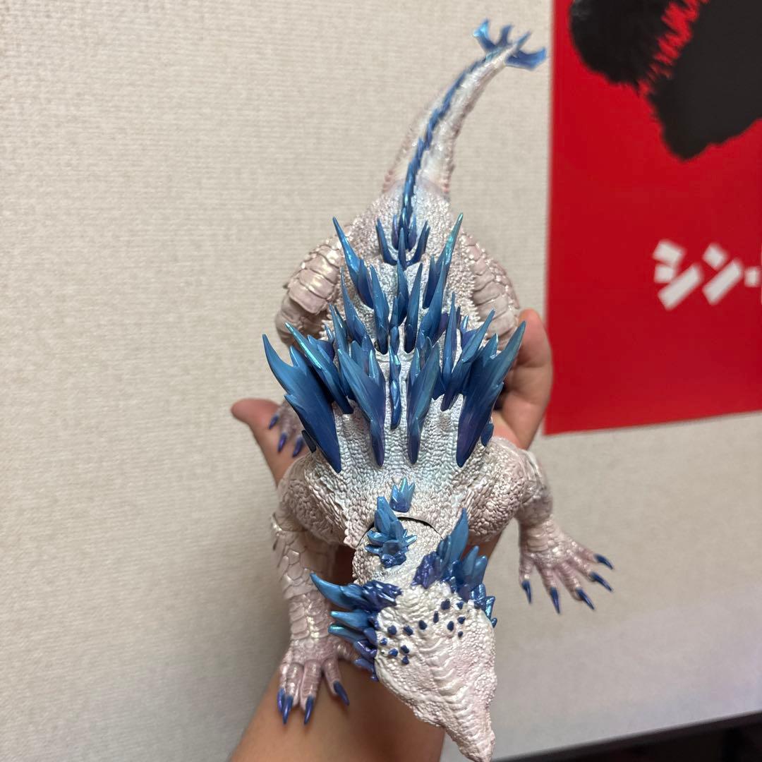 ハイヤトイズ　シーモ