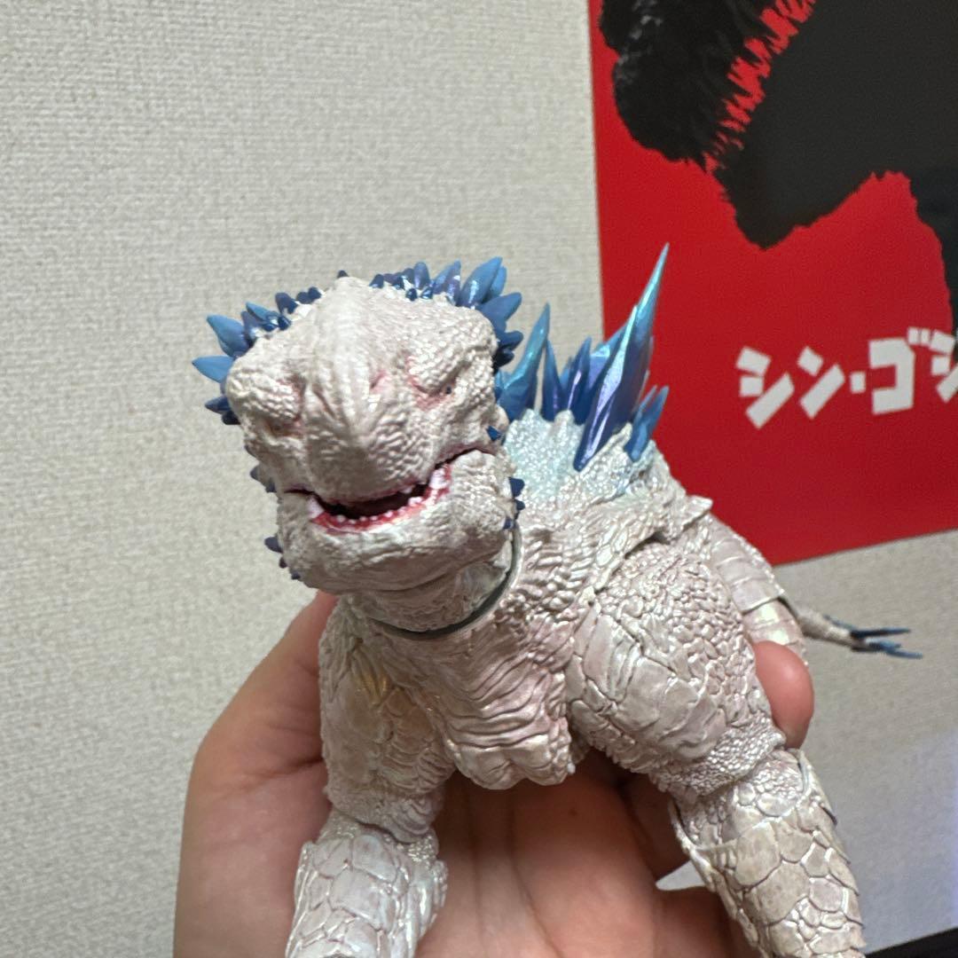 ハイヤトイズ　シーモ