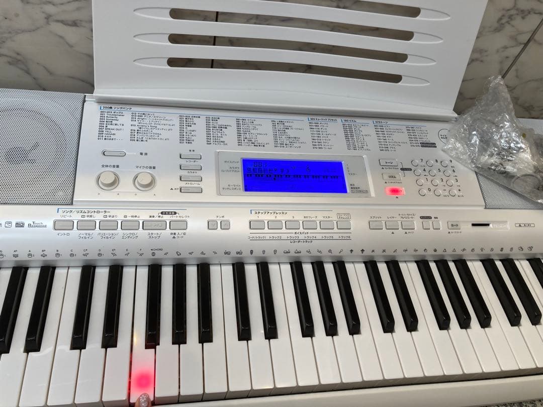 CASIO光ナビゲーションキーボードLK-208