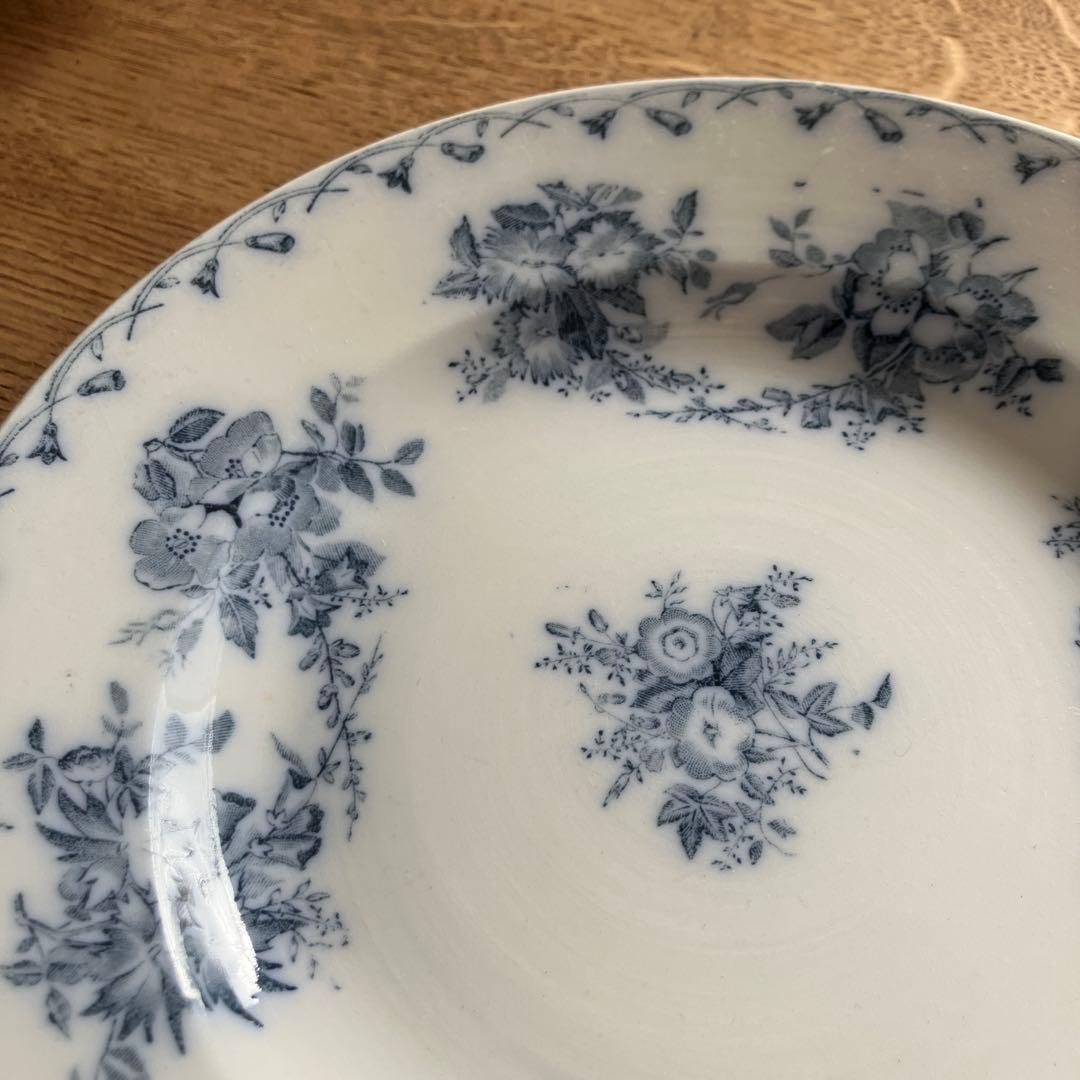 フランスアンティーク　サルグミンヌ窯　BEATHA 花柄　プレート