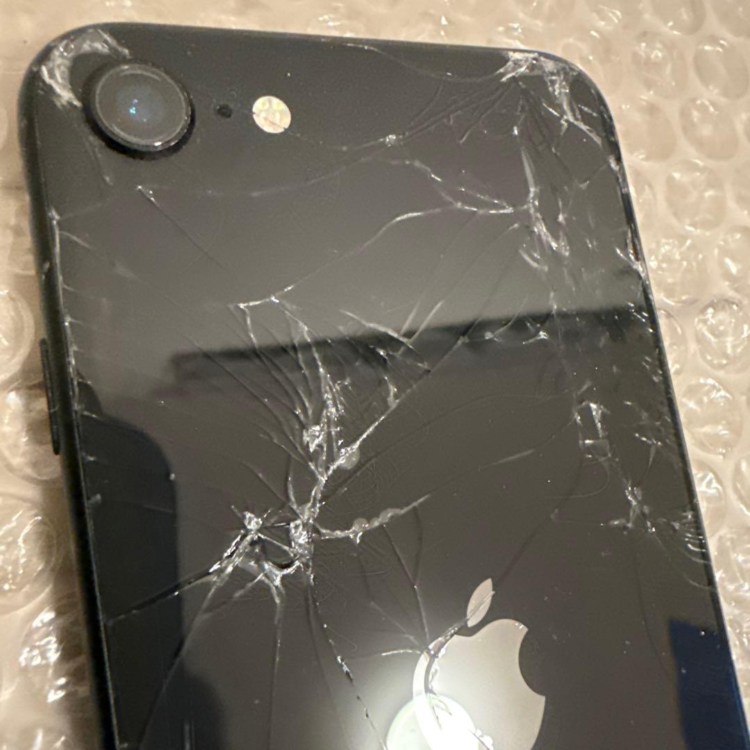 【背面割れ】iPhone SE 第二世代 128GB