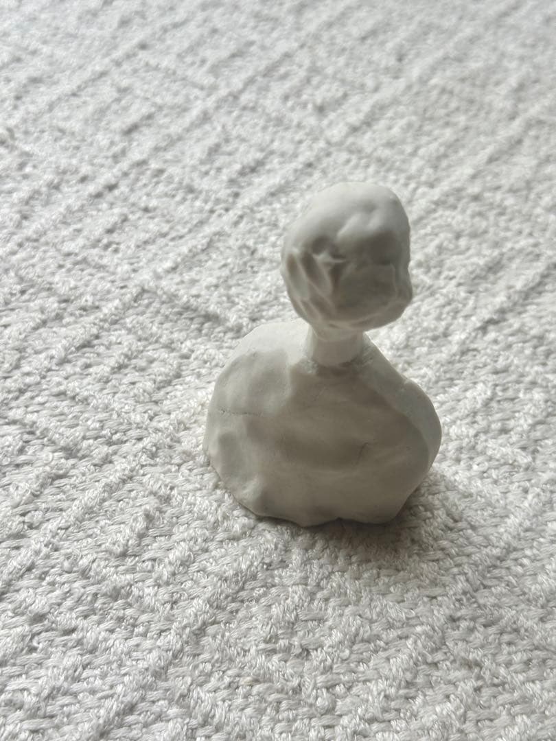 吉田次郎　トルソー　minä perhonen elävä