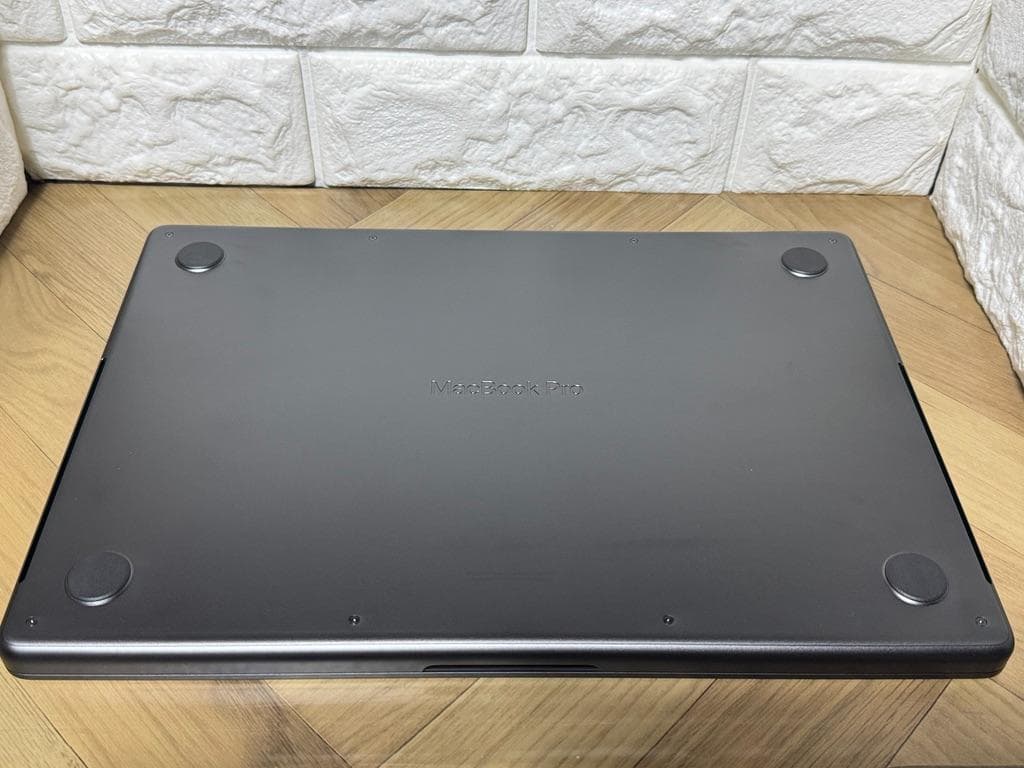 MacBook Pro M4 24GB 512MB スペースブラック