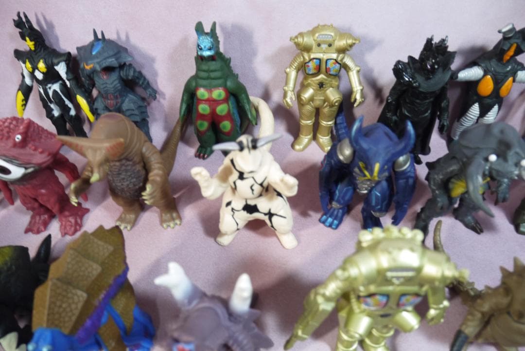 ウルトラヒーローシリーズ500　ウルトラ怪獣シリーズ500　ソフビ57体