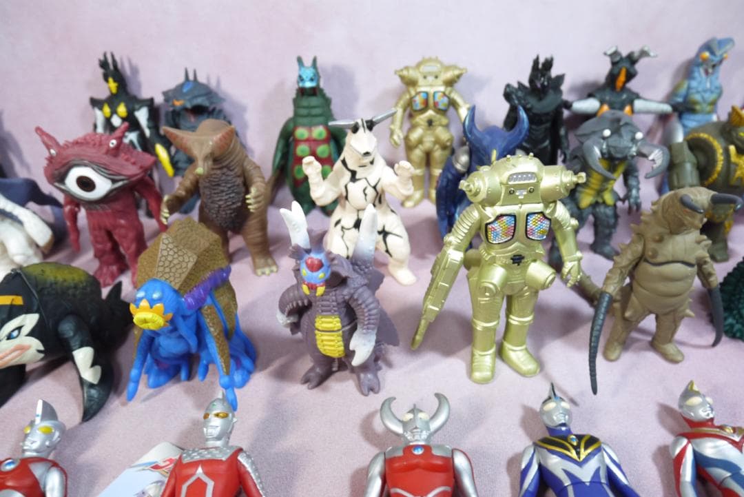 ウルトラヒーローシリーズ500　ウルトラ怪獣シリーズ500　ソフビ57体