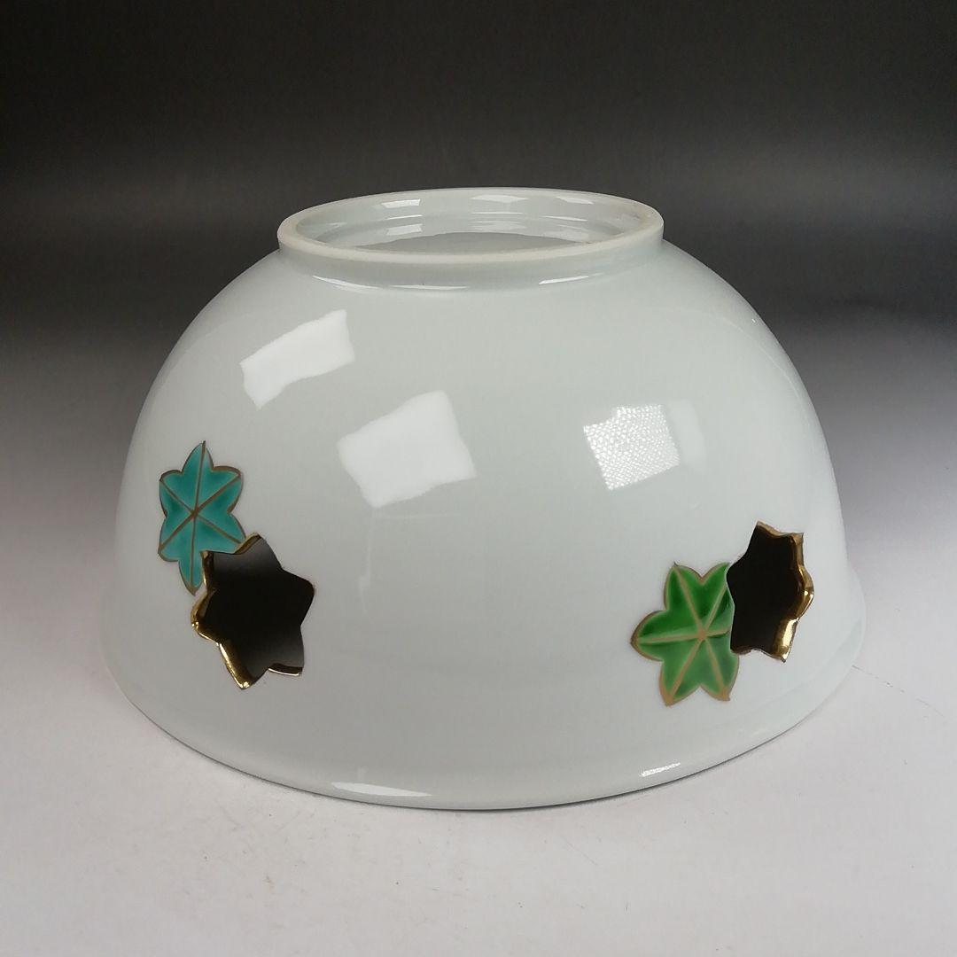 Ｗ３５３　菓子鉢　『白磁 楓文透』『手塚祥堂 造』　共箱　菓子器　茶道具