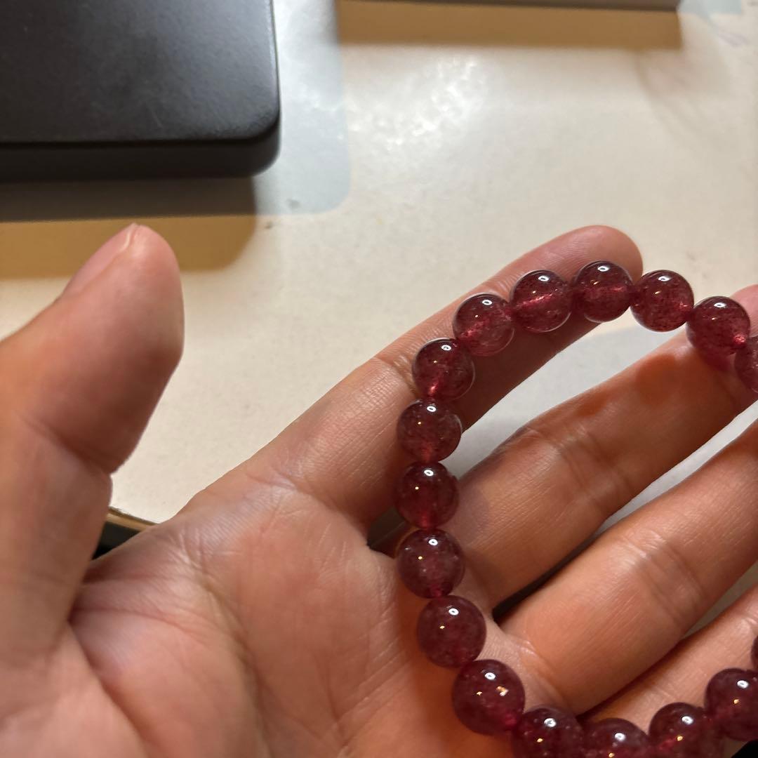 これは！めっちゃくちゃすごいストロベリークオーツ！なかなかない！