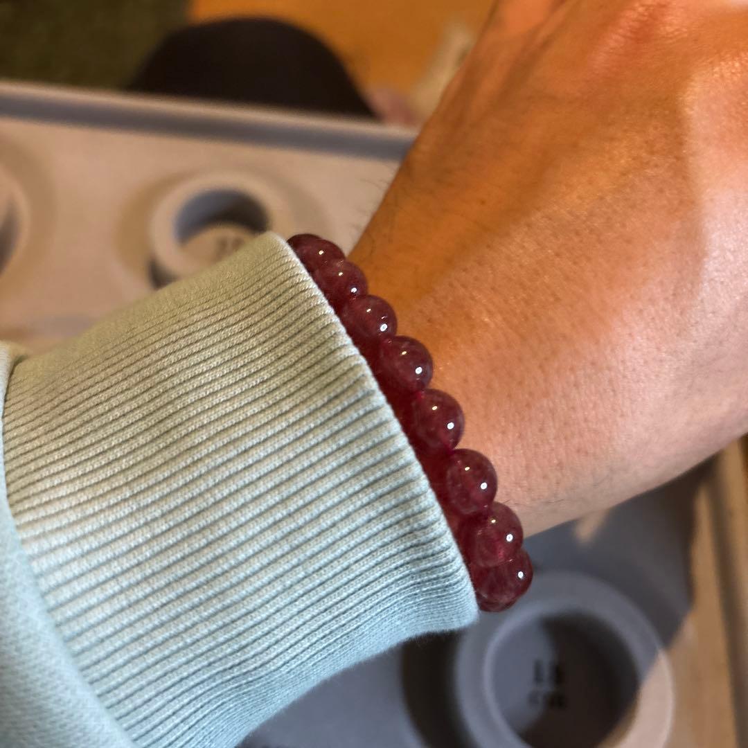 これは！めっちゃくちゃすごいストロベリークオーツ！なかなかない！