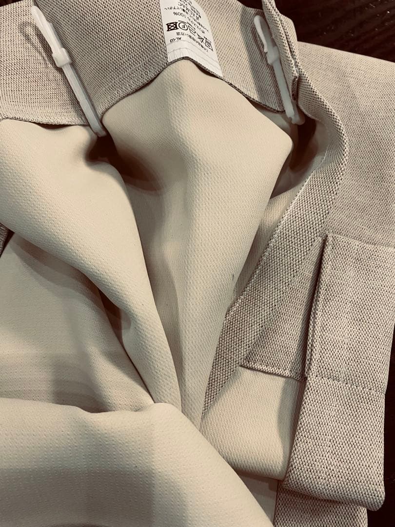 遮光カーテン　日本製　ベージュ　1枚　幅200cm高さ170cm