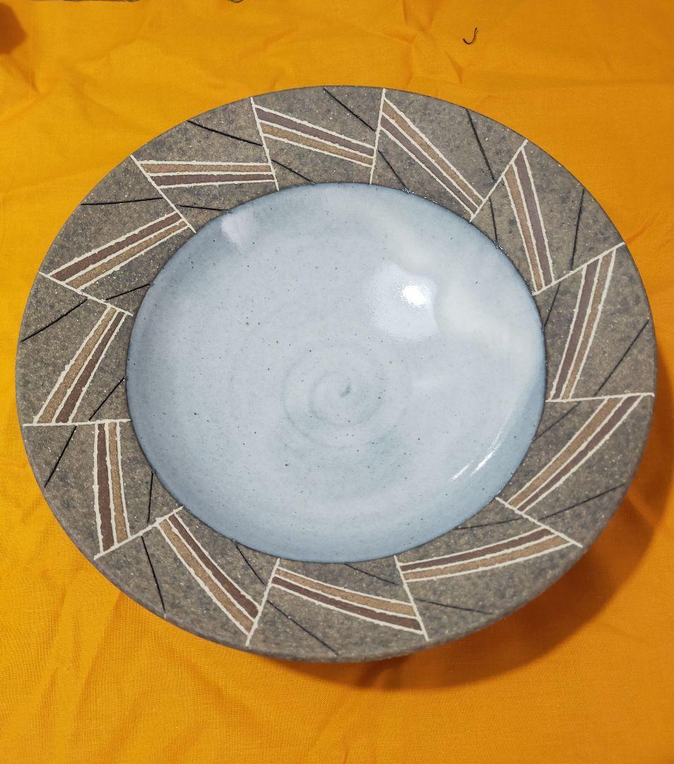 陶芸家 真山窯 西田真也作 陶器鉢  幾何学模様