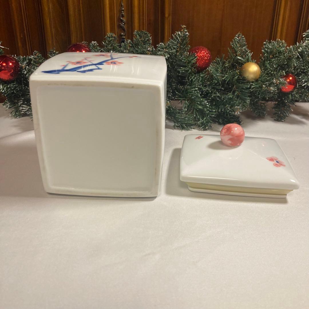 お花柄の可愛い陶器の物入れ 小物入れ