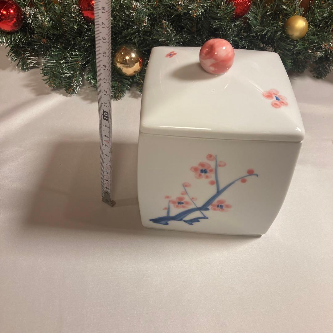 お花柄の可愛い陶器の物入れ 小物入れ