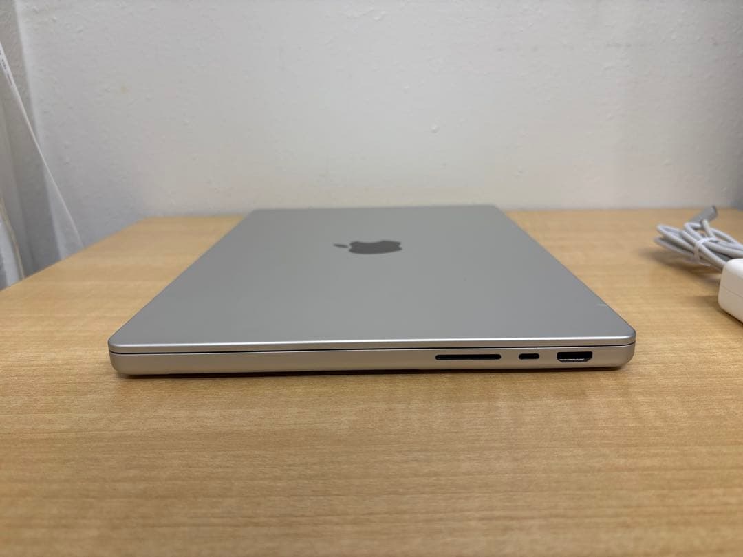 Apple MacBookPro 2021 14インチ M1Pro 16/512