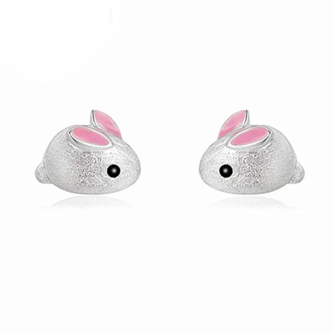P169a【チビウサギ】ピアス　小粒　可愛い　うさぎ　アニマル　シルバー