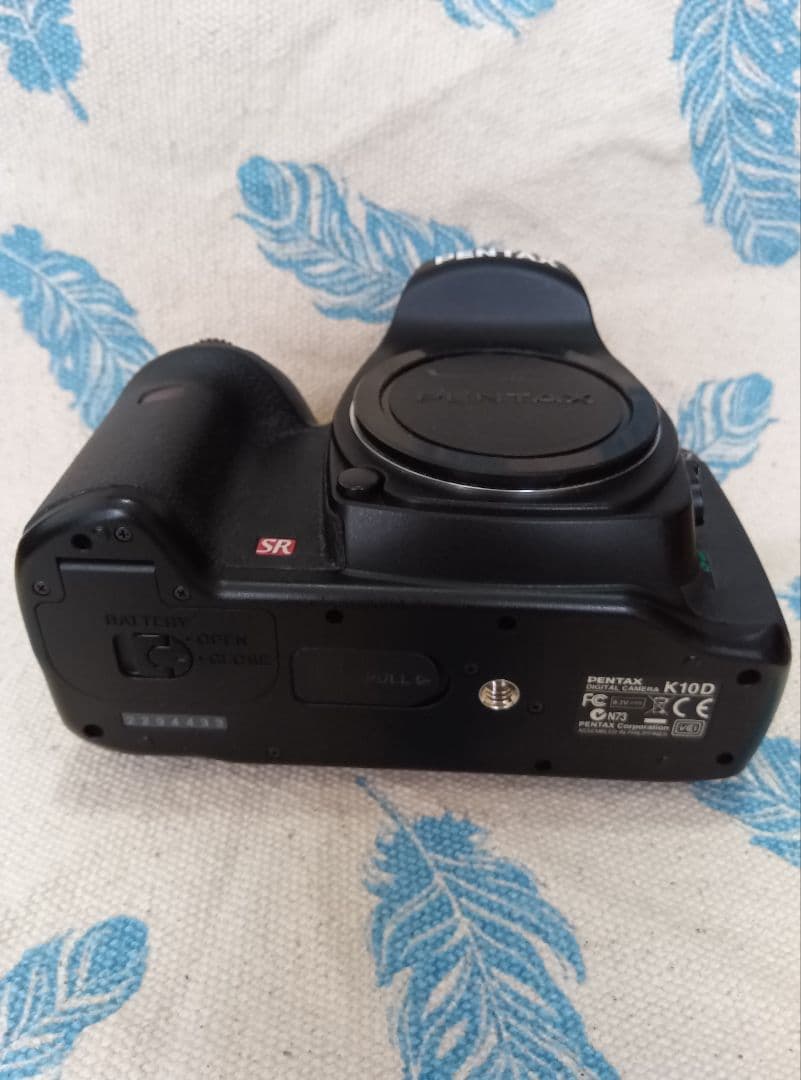 ペンタックス　PENTAX K10D　充電器　バッテリー付き