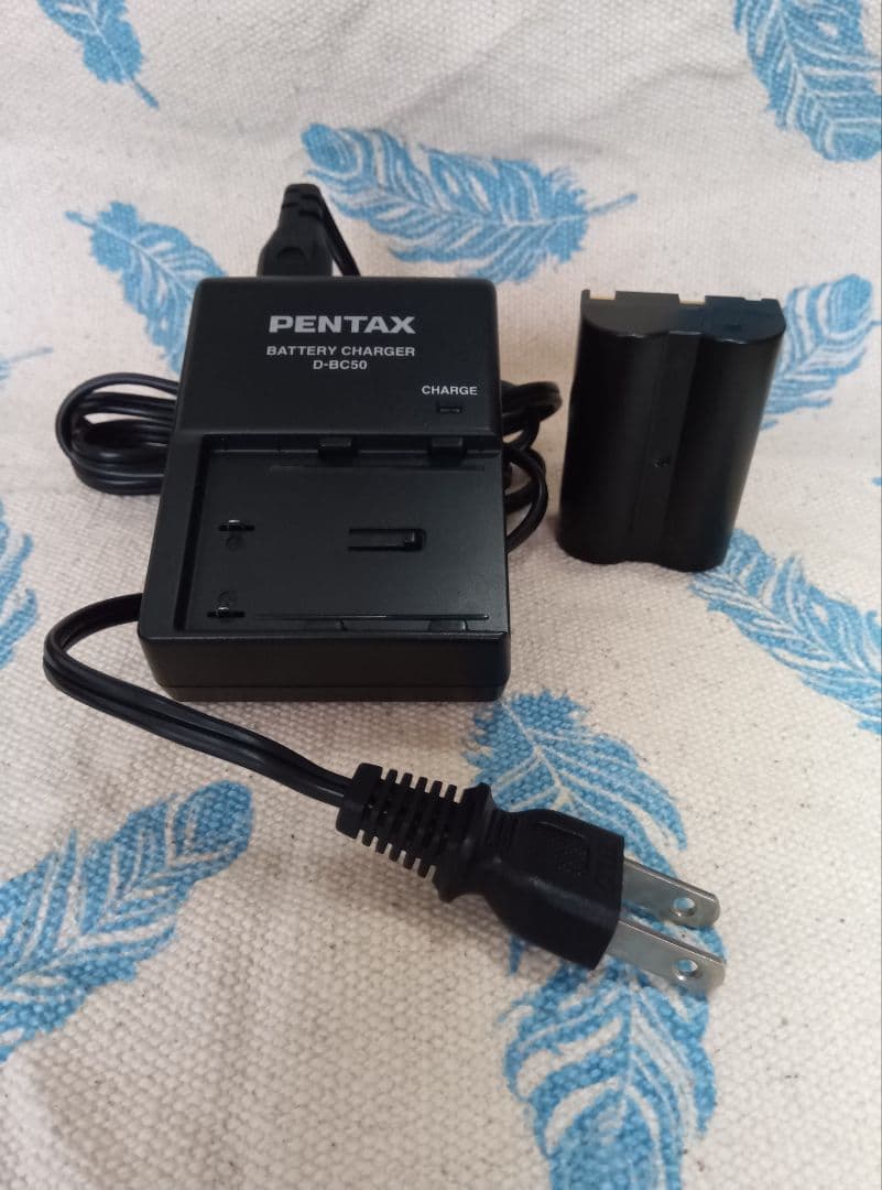 ペンタックス　PENTAX K10D　充電器　バッテリー付き