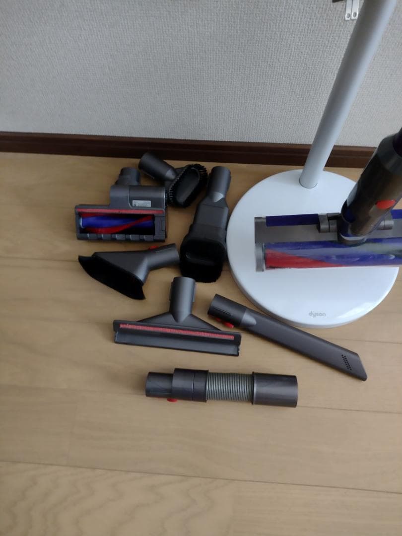 ダイソン★digital slim★SV18★バッテリー新品と同等★スタンド付4