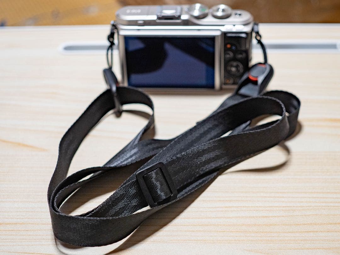 OLYMPUS PEN E-PL9 シルバー　少し難あり