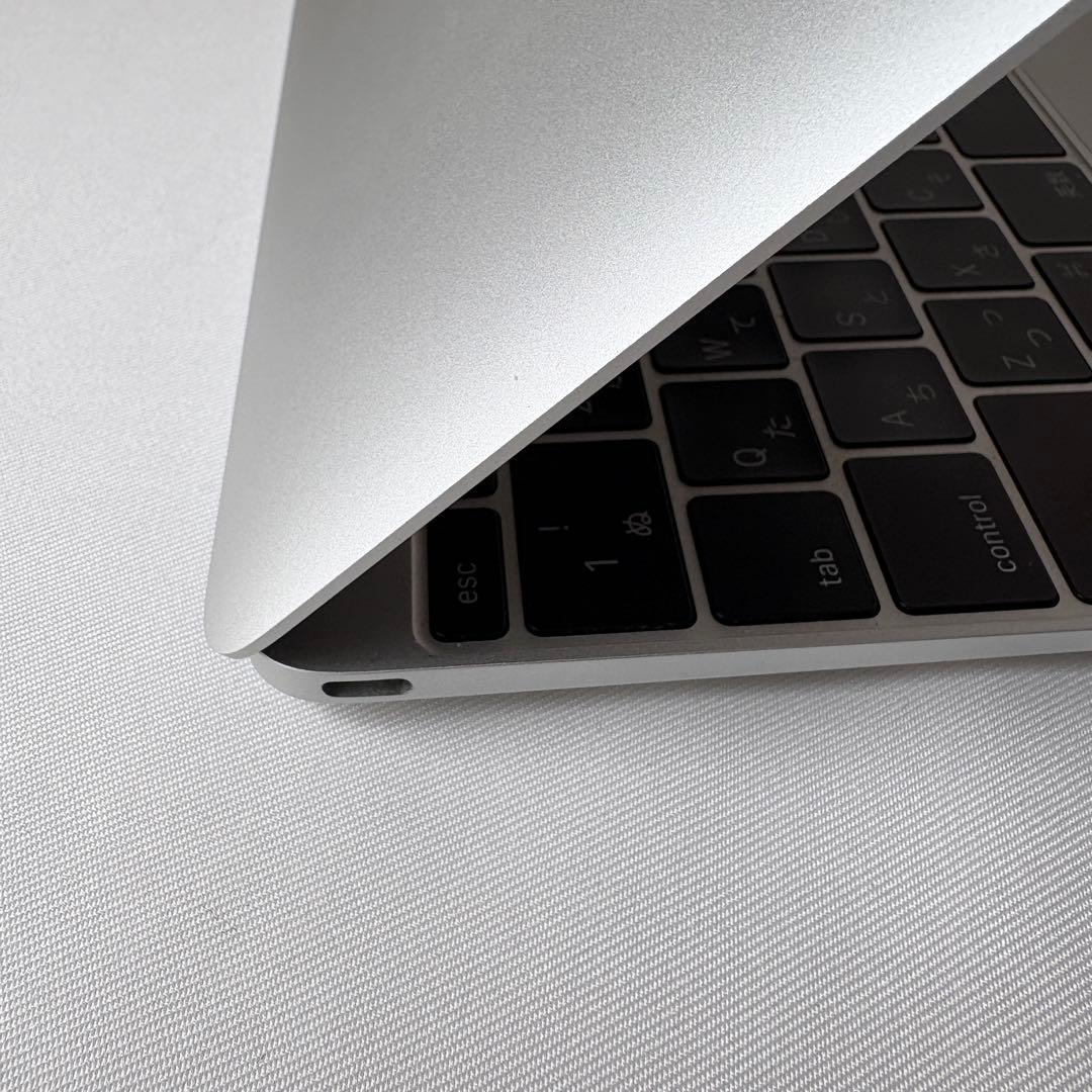 【美品】MacBook 12インチ 2016 シルバー 256GB