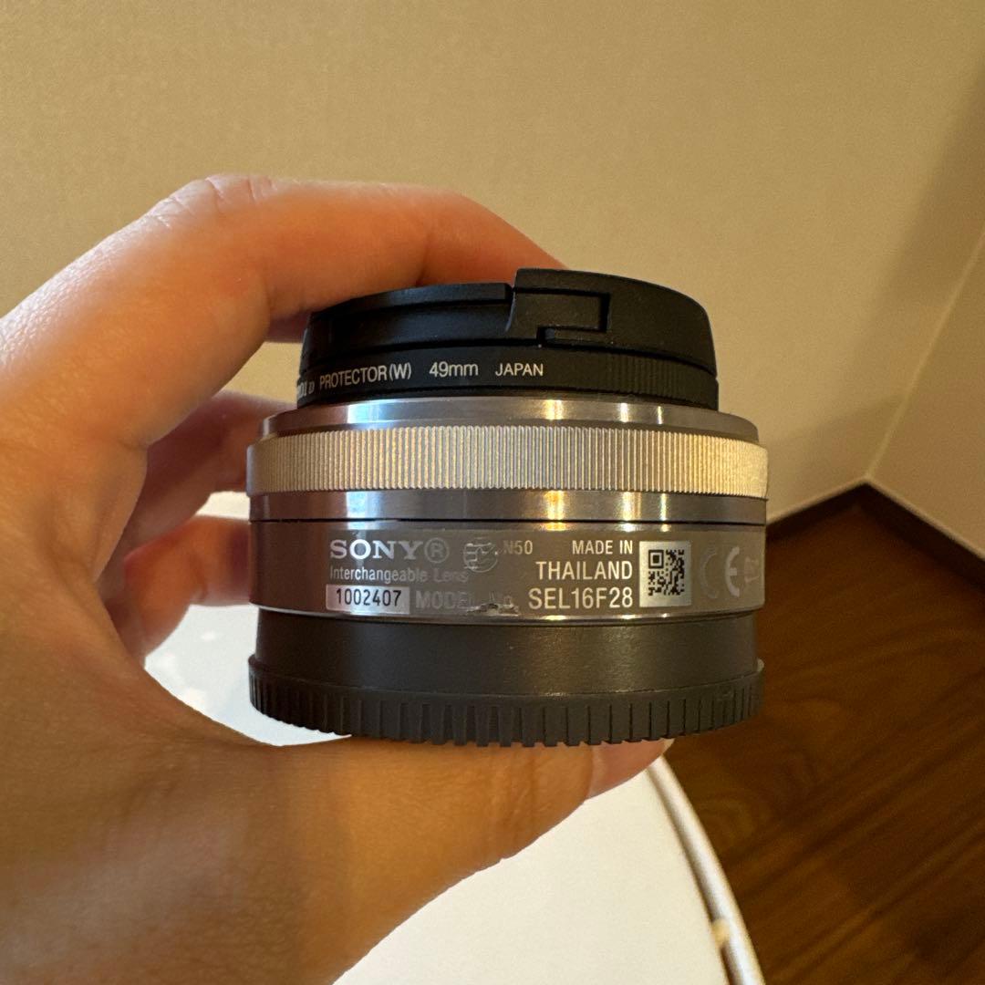 るん Sony SEL16F28 単焦点レンズ 49mm フィルター径