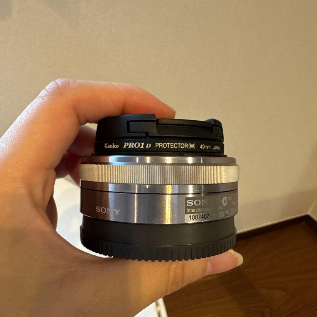 るん Sony SEL16F28 単焦点レンズ 49mm フィルター径