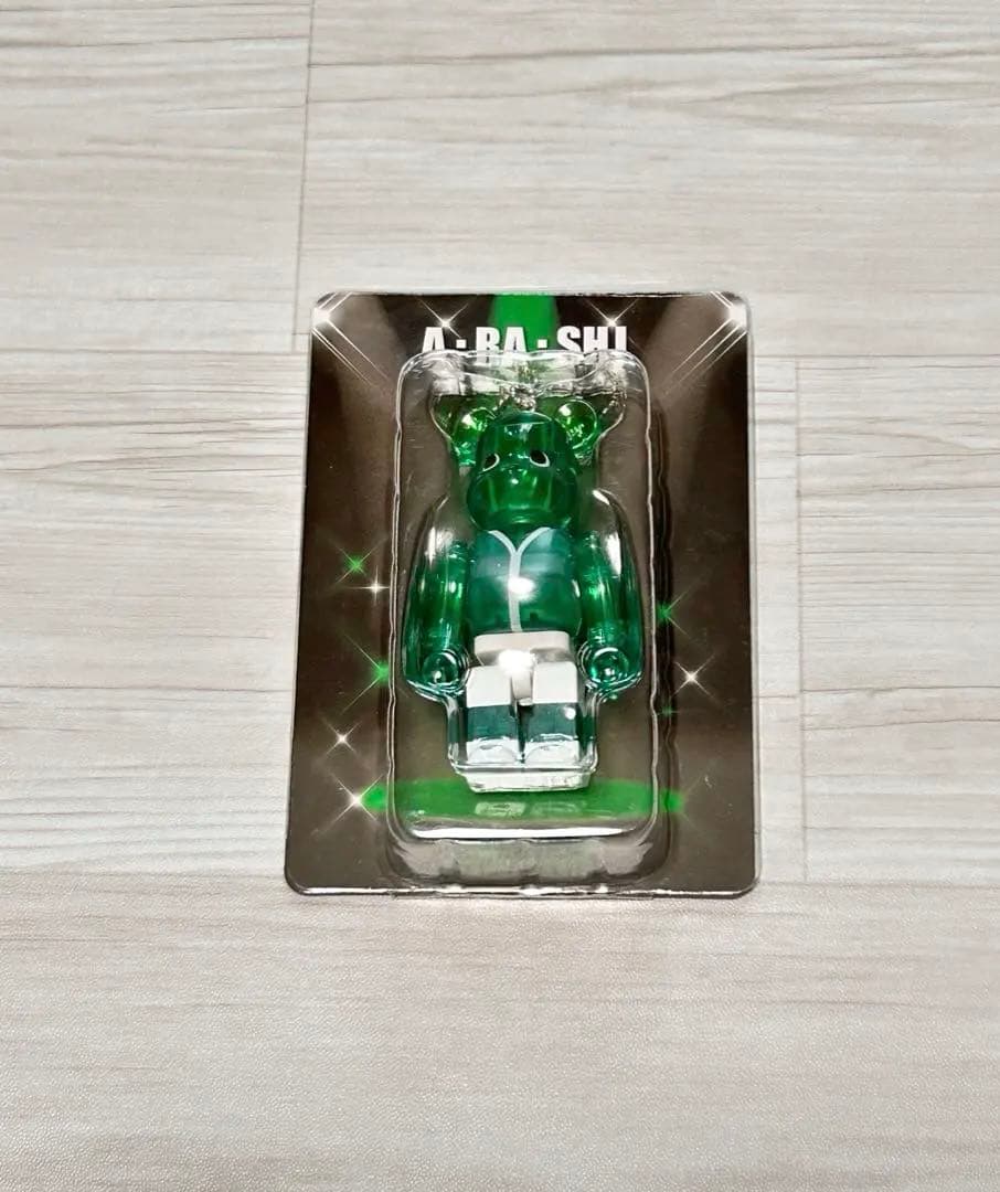 嵐を旅する展覧会 ダイキャストカーバス 座る嵐 ベアブリック